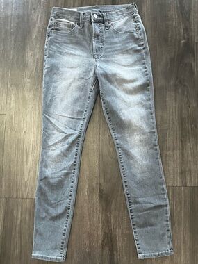 GAP Women's Skinny Jeans - Light Gray Wash